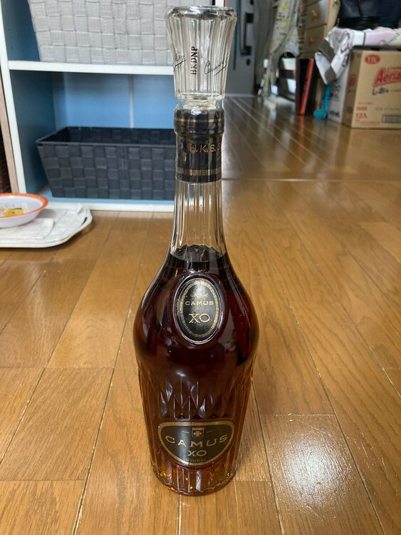 ブランデー カミュ （お酒）の商品画像 - 査定依頼日：2025年5月21日 - 最高査定価格：3,000円