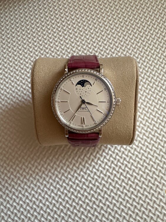 IWC ポルトフィーノ （高級時計）の商品画像 - 査定依頼日：2025年5月8日 - 最高査定価格：875,000円