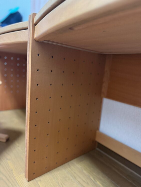 学習机（家具・寝具）の商品画像 - 査定依頼日：2025年5月11日 - 最高査定価格：2,000円