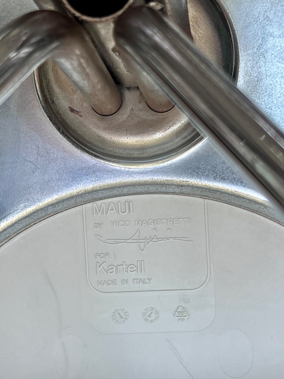 カルテル　マウイキャスター(昇降なし)（家具・寝具）の商品画像 - 査定依頼日：2026年4月14日 - 最高査定価格：5,000円