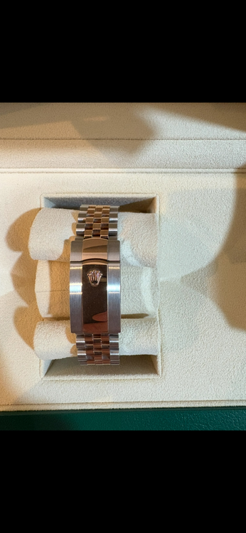 デイトジャスト41 コンビ　スレートローマン　ジュビリー（高級時計）の商品画像 - 査定依頼日：2025年8月30日 - 最高査定価格：2,600,000円