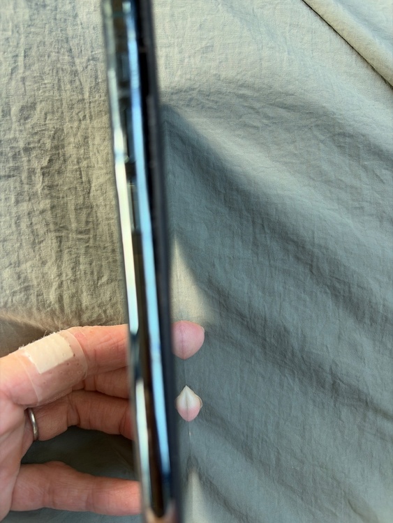 iPhone iPhone11 Pro 256GB SIMフリー（スマホ）の商品画像 - 査定依頼日：2026年7月27日 - 最高査定価格：14,000円