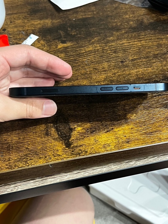 iPhone iPhone 13 128GB 楽天モバイル（スマホ）の商品画像 - 査定依頼日：2026年7月11日 - 最高査定価格：36,500円