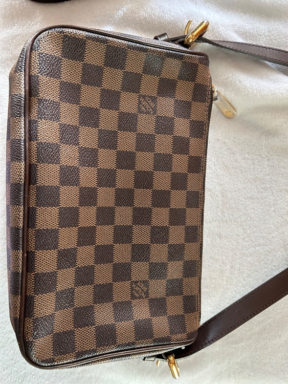 ラヴェッロGM （ブランドバッグ）の商品画像 - 査定依頼日：2026年2月17日 - 最高査定価格：140,000円