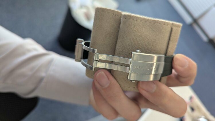 ブライトリング スーパーオーシャン A17376（高級時計）の商品画像 - 査定依頼日：2026年1月22日 - 最高査定価格：480,000円