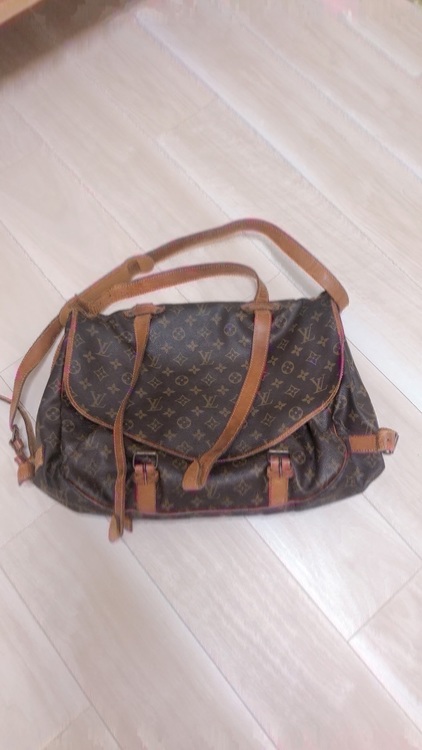 ソミュール43（ブランドバッグ）の商品画像 - 査定依頼日：2022年7月31日 - 最高査定価格：32,000円