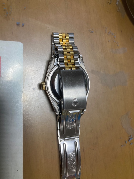 ROLEX oysterperpetual  dateoust（高級時計）の商品画像 - 査定依頼日：2025年11月19日 - 最高査定価格：1,050,000円