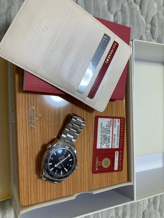 オメガ シーマスター OMEGA232.30.46.21.01.00（高級時計）の商品画像 - 査定依頼日：2024年12月18日 - 最高査定価格：450,000円