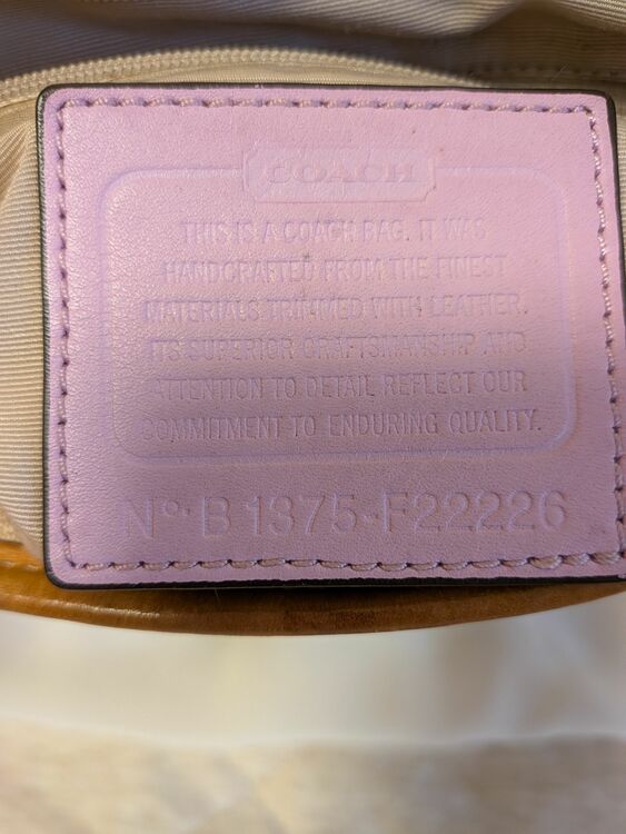 2wayショルダーバッグシグネチャー花柄（ブランドバッグ）の商品画像 - 査定依頼日：2025年11月6日 - 最高査定価格：2,500円