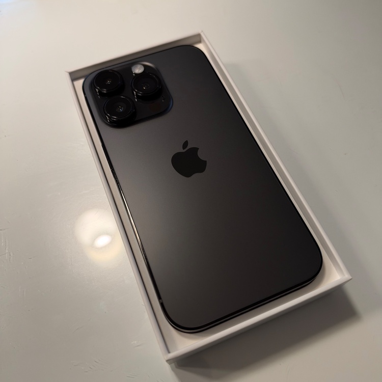iPhone iPhone 14 Pro 128GB SIMフリー（スマホ）の商品画像 - 査定依頼日：2026年9月21日 - 最高査定価格：70,000円