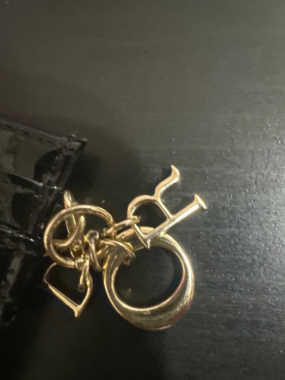 Dior レディディオール カナージュ カードケース （ブランド財布・小物）の商品画像 - 査定依頼日：2026年5月8日 - 最高査定価格：100,000円