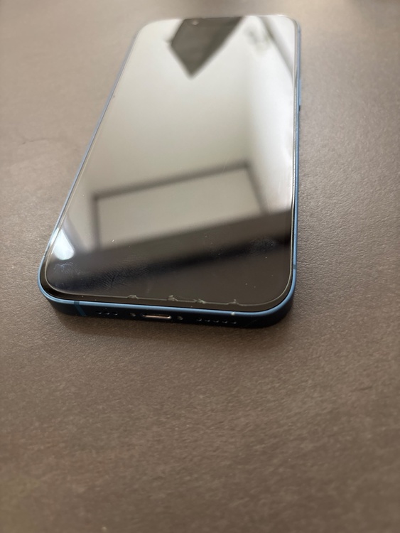 iPhone iPhone 13 128GB Softbank（スマホ）の商品画像 - 査定依頼日：2026年10月18日 - 最高査定価格：33,500円