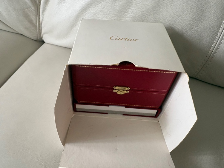 カルティエ サントス カルティエ  サントス　ガルべ　レディース（高級時計）の商品画像 - 査定依頼日：2026年4月28日 - 最高査定価格：600,000円