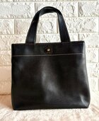 キャビアスキン ターンロック ブラック レザー（ブランドバッグ）の商品画像 - 査定依頼日：2026年5月11日 - 最高査定価格：100,000円