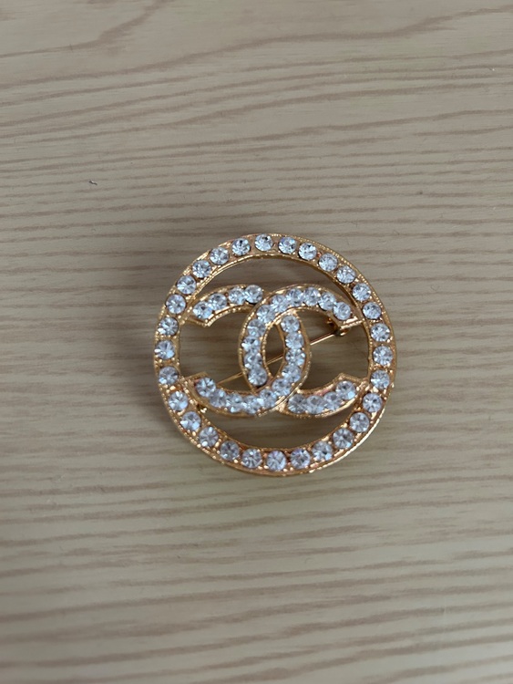 CHANELブローチ（金・貴金属）の商品画像 - 査定依頼日：2025年8月19日 - 最高査定価格：30,000円