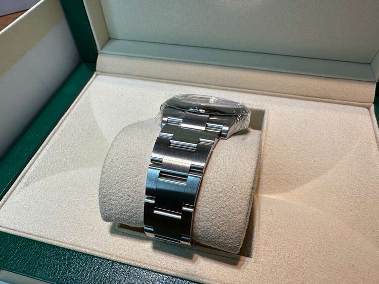 ロレックス パーペチュアル 126000（高級時計）の商品画像 - 査定依頼日：2025年2月6日 - 最高査定価格：1,500,000円