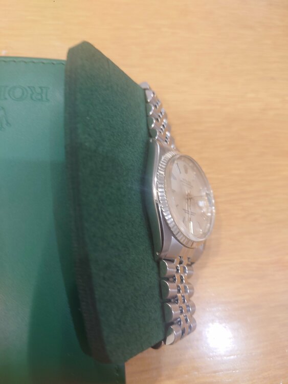 ロレックス パーペチュアルデイト ベゼル部分はホワイトゴールド。丸の内のロレックスサービスセンターでオーバーホール済。（高級時計）の商品画像 - 査定依頼日：2026年3月17日 - 最高査定価格：900,000円