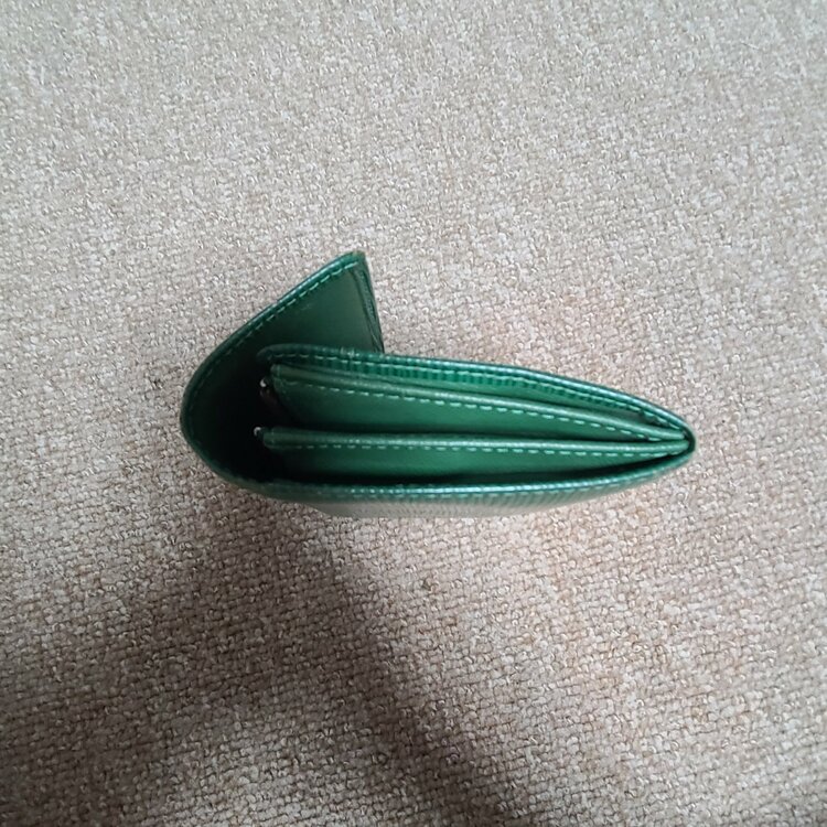 ヴィトン（ブランド財布・小物）の商品画像 - 査定依頼日：2026年2月11日 - 最高査定価格：6,000円