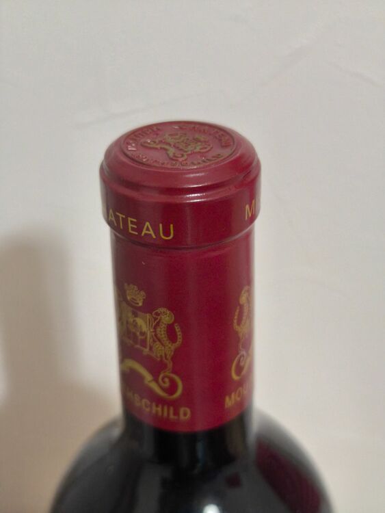 ワイン シャトームートンロートシルト （お酒）の商品画像 - 査定依頼日：2025年8月3日 - 最高査定価格：100,000円