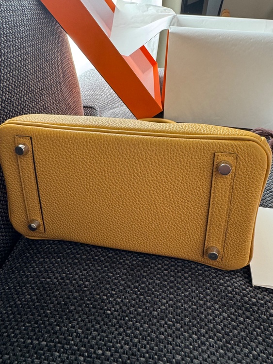 HERMES 25 トゴ パイユ2026年製【箱】（ブランドバッグ）の商品画像 - 査定依頼日：2026年7月20日 - 最高査定価格：3,120,000円