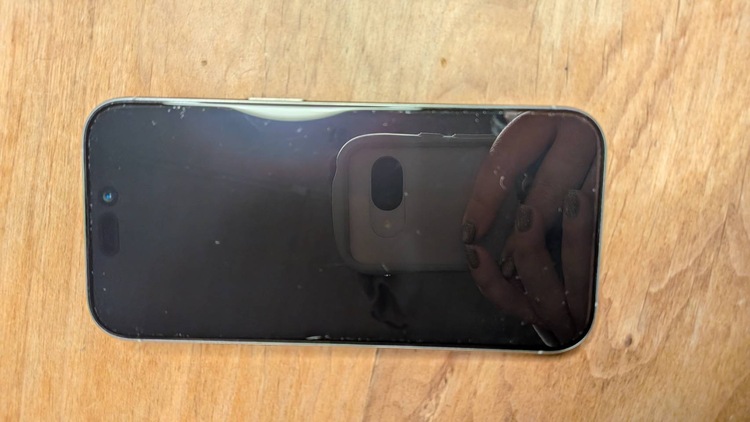 iPhone 16 Pro 512GB SIMフリー（スマホ）の商品画像 - 査定依頼日：2026年3月19日 - 最高査定価格：75,000円