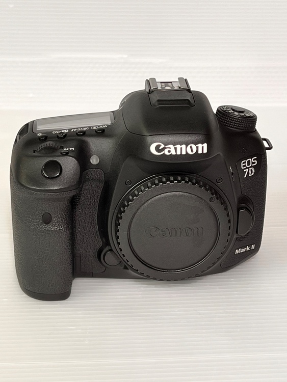 EOS 7D markⅡ（カメラ）の商品画像 - 査定依頼日：2026年2月27日 - 最高査定価格：31,000円