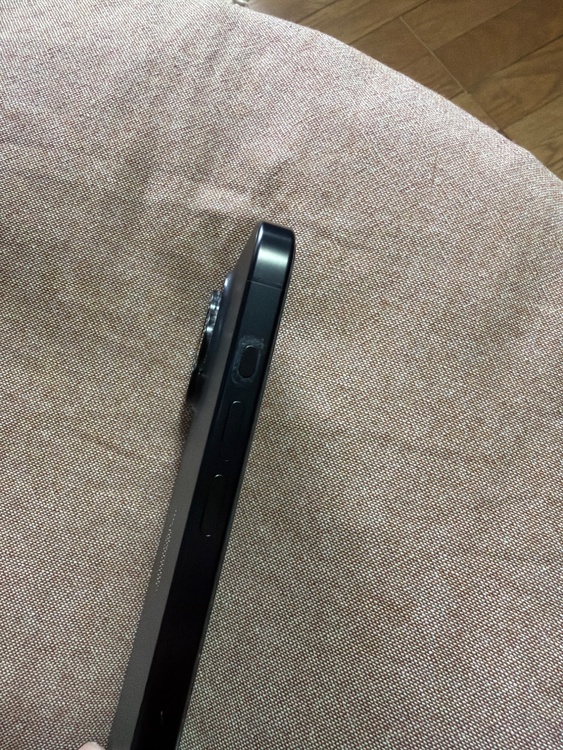 iPhone 15 Pro Max 512GB SIMフリー（スマホ）の商品画像 - 査定依頼日：2026年3月4日 - 最高査定価格：106,000円