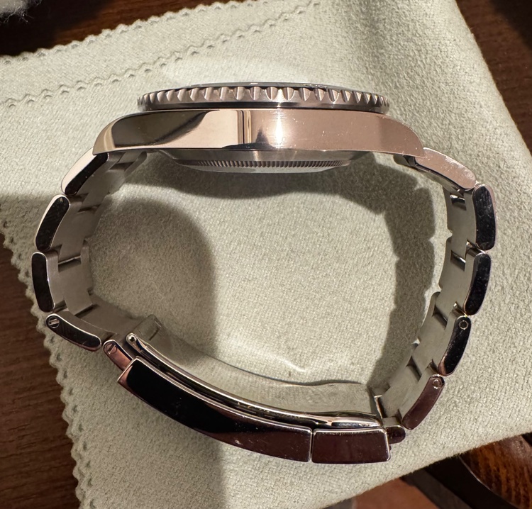 ロレックス サブマリーナー 116610L（高級時計）の商品画像 - 査定依頼日：2026年3月3日 - 最高査定価格：1,720,000円