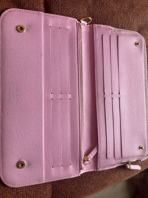 ルイヴィトン マルチカラー （ブランドバッグ）の商品画像 - 査定依頼日：2025年10月18日 - 最高査定価格：50,000円