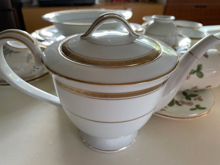 ノリタケ（家具・寝具）の商品画像 - 査定依頼日：2023年6月13日 - 最高査定価格：10,000円