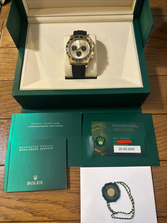 126518ゴールデン&ブライトブラック（高級時計）の商品画像 - 査定依頼日：2026年2月25日 - 最高査定価格：10,500,000円