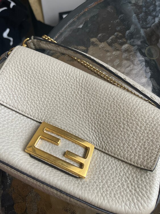 バケットセリアベージュ（ブランドバッグ）の商品画像 - 査定依頼日：2025年2月26日 - 最高査定価格：130,000円