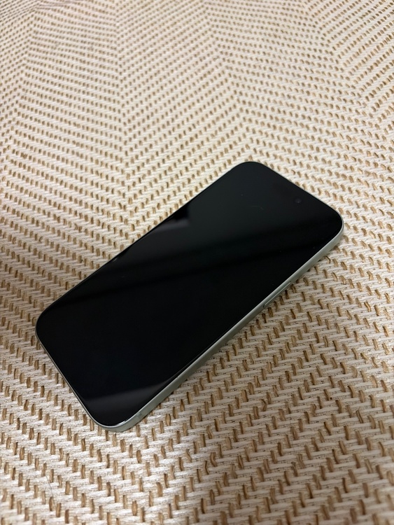 iPhone iPhone 15 128GB SIMフリー（スマホ）の商品画像 - 査定依頼日：2026年7月13日 - 最高査定価格：70,000円