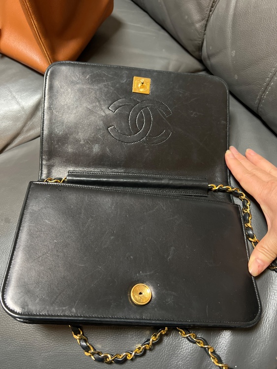 マトラッセ、チェーンショルダー（ブランドバッグ）の商品画像 - 査定依頼日：2026年2月15日 - 最高査定価格：100,000円