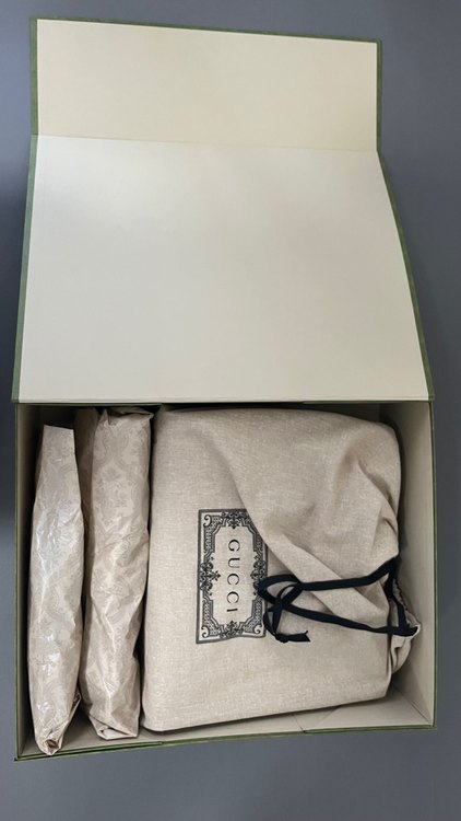 ダイアナ日本限定ミディアムバッグ　HOSOOコラボ西陣織（ブランドバッグ）の商品画像 - 査定依頼日：2023年7月29日 - 最高査定価格：200,000円