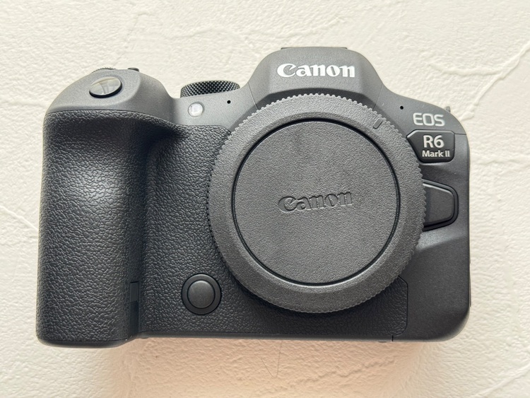 eos r6 mark II（カメラ）の商品画像 - 査定依頼日：2025年9月30日 - 最高査定価格：210,000円