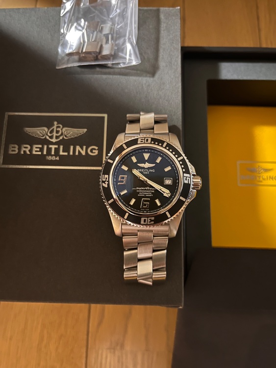 ブライトリング スーパーオーシャン （高級時計）の商品画像 - 査定依頼日：2025年11月3日 - 最高査定価格：250,000円
