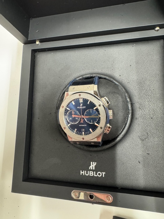 ウブロ クラシックフュージョン 521.NX.7170.LR（高級時計）の商品画像 - 査定依頼日：2026年3月26日 - 最高査定価格：730,000円