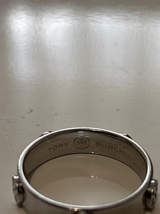 トリーバーチ（金・貴金属）の商品画像 - 査定依頼日：2025年1月21日 - 最高査定価格：3,000円