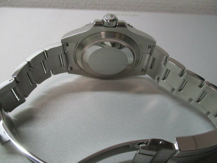 サブマリーナー デイト　オイスター、41 mm、オイスタースチール126610L（高級時計）の商品画像 - 査定依頼日：2026年1月9日 - 最高査定価格：2,300,000円