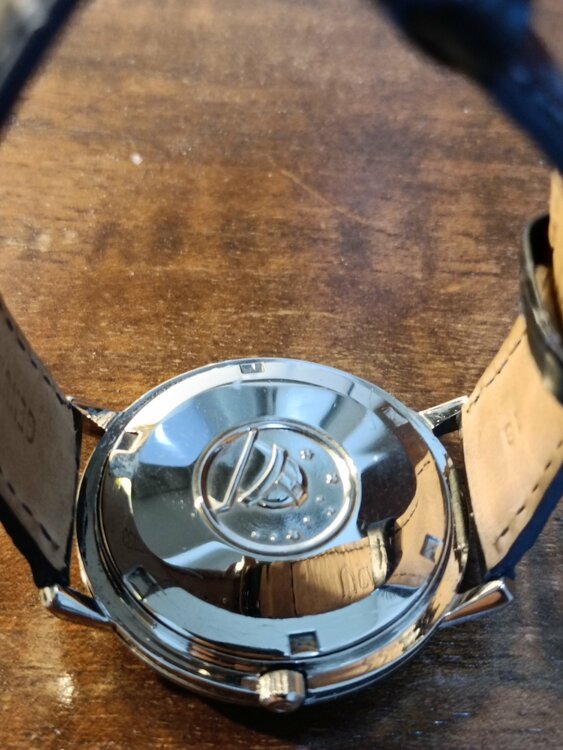 オメガ コンステーション （高級時計）の商品画像 - 査定依頼日：2025年12月6日 - 最高査定価格：150,000円