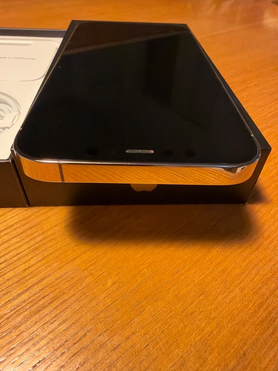 iPhone iPhone 12 Pro 128GB SIMフリー（スマホ）の商品画像 - 査定依頼日：2026年9月28日 - 最高査定価格：33,500円