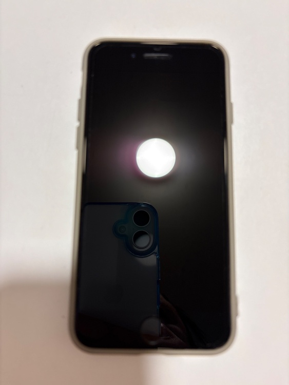 iPhoneSE3世代（スマホ）の商品画像 - 査定依頼日：2026年4月27日 - 最高査定価格：100,000円