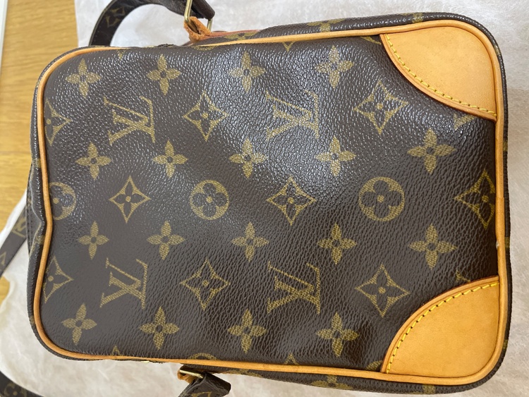 アマゾン（ブランドバッグ）の商品画像 - 査定依頼日：2026年2月3日 - 最高査定価格：50,000円