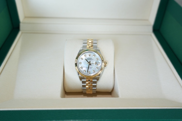 ロレックス デイトジャスト （高級時計）の商品画像 - 査定依頼日：2025年8月30日 - 最高査定価格：2,200,000円