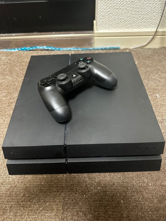 PlayStation4 ジェットブラック CHU-1200AB01（ゲーム機本体・ゲームソフト）の商品画像 - 査定依頼日：2025年3月31日 - 最高査定価格：7,000円