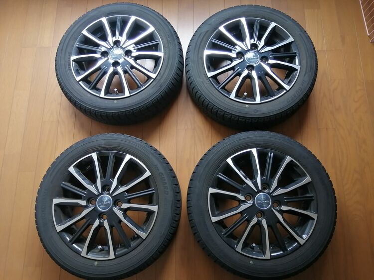 アルミホイール付きスタッドレスタイヤ（カー用品）の商品画像 - 査定依頼日：2025年10月15日 - 最高査定価格：6,000円