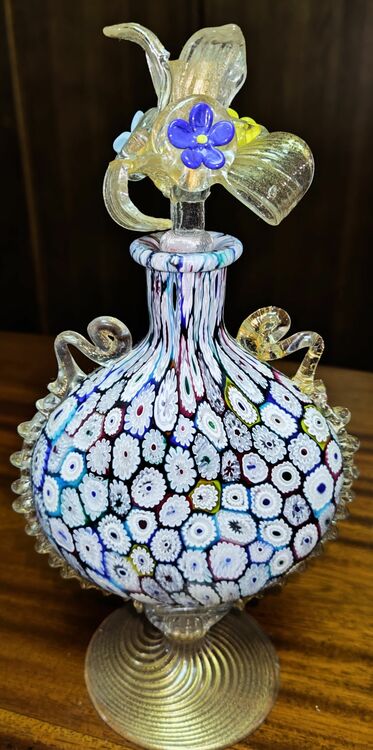 ベネチアンムラーノグラス デキャンタ（美術品・骨董品）の商品画像 - 査定依頼日：2025年9月23日 - 最高査定価格：3,000円