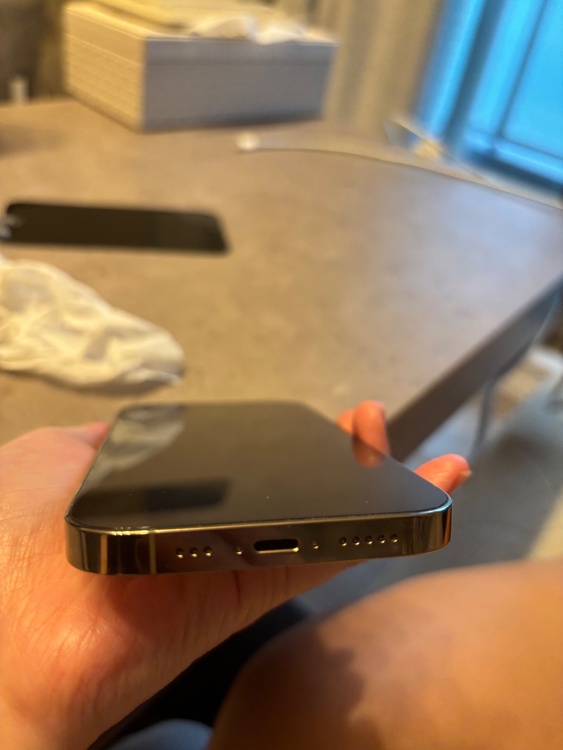 iPhone iPhone 14 Pro 128GB au（スマホ）の商品画像 - 査定依頼日：2026年6月8日 - 最高査定価格：56,000円