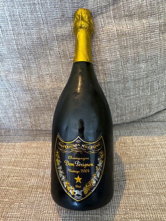 シャンパン ドン・ペリニヨン （お酒）の商品画像 - 査定依頼日：2025年8月19日 - 最高査定価格：30,100円